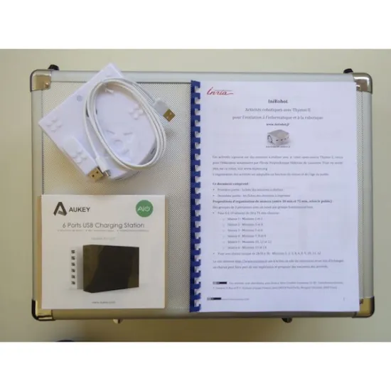 Case of 10 Wireless Thymio robots Case of 10 Wireless Thymio robots