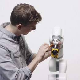 eva robot