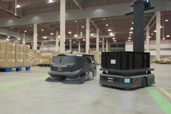 Robots Pudu pour le Transport et la Logistique