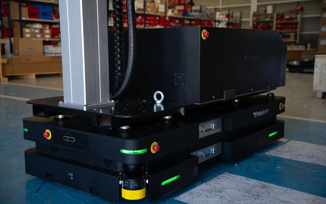 Indoor-Mobilmanipulator RB-ROBOUT+ - Robotnik