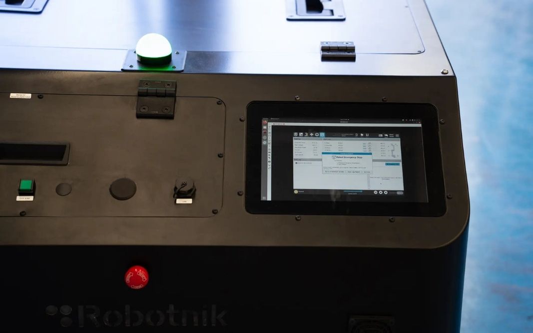 Indoor-Mobilmanipulator RB-ROBOUT+ - Robotnik