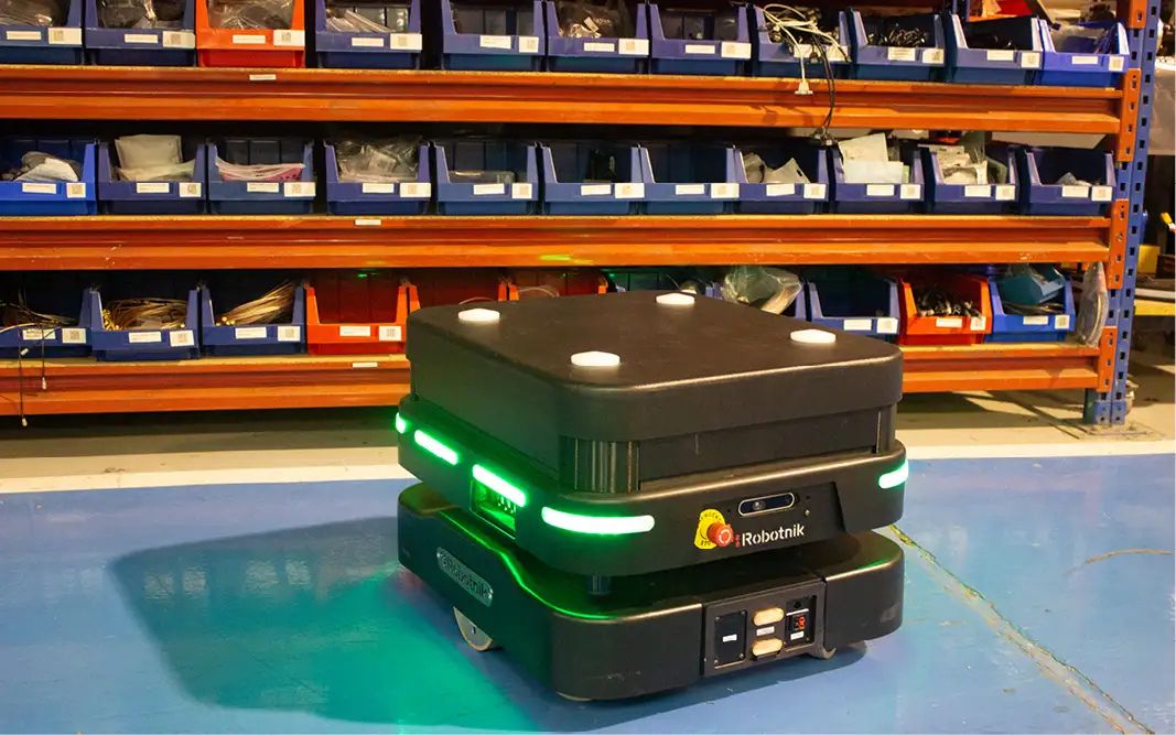 Robot mobile autonome RB-THERON